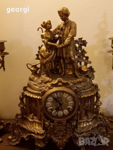 Масивен бронзов механичен часовник