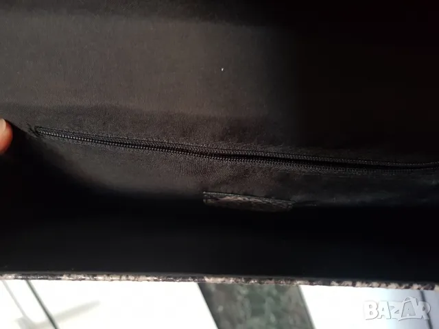 Дамска чанта - клъч, снимка 3 - Чанти - 49242941