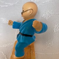 Китайска фигура / статуетка на монах от Шаолин в кунг фу поза, талисман, Kung fu Shaolin boy monk, снимка 4 - Статуетки - 39311220