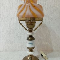 Красива старинна лампа, снимка 1 - Антикварни и старинни предмети - 40895349