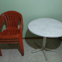 Градинска пластмаса маса и столове , снимка 3 - Градински мебели, декорация  - 44740373