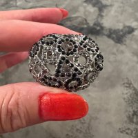 Уникален пръстен с кристали, снимка 5 - Пръстени - 41699490