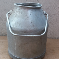 стар алуминиев гюм за мляко, 30 литра , снимка 3 - Антикварни и старинни предмети - 44529675