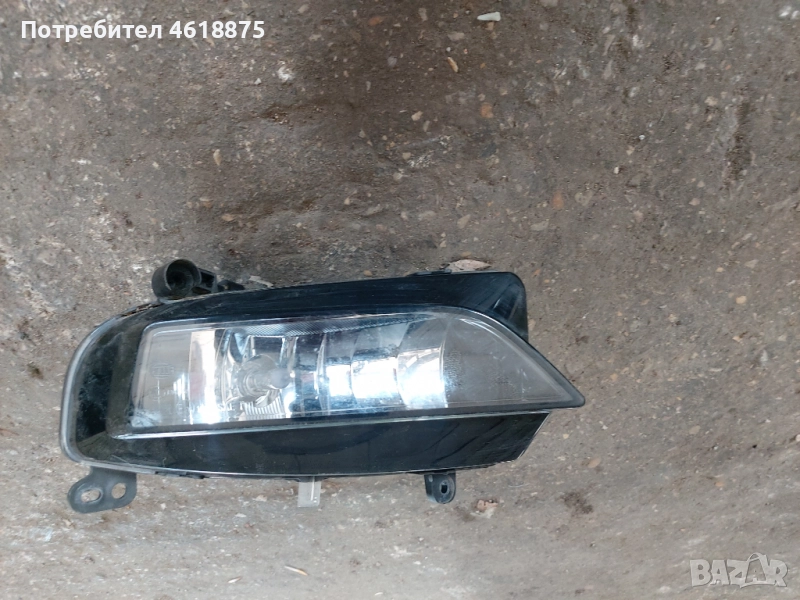 десен халоген Audi A4, снимка 1