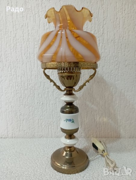 Красива старинна лампа, снимка 1