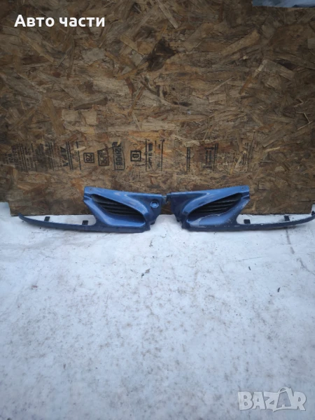 Предна лява,дясна решетка Рено сценик 2.0 113кс 98г Renault scenic 2.0 113hp 1998, снимка 1