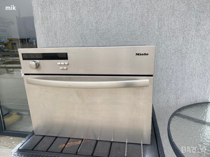 Фурна на пара  Миеле за вграждане, снимка 1