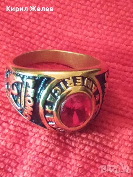 АМЕРИКАНСКИ КОЛЕЖАНСКИ РЯДЪК ПОЗЛАТЕН ПРЪСТЕН от БЛАГОРОДНА СТОМАНА с ФАСЕТИРАН РУБИН 17127, снимка 1