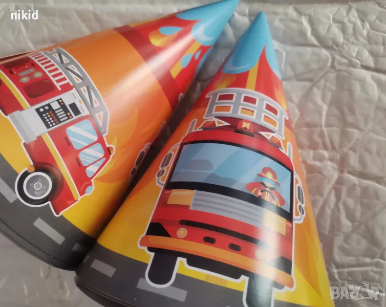 Пожарна пожарникарска кола картонена парти шапка шапки рожден ден, снимка 1