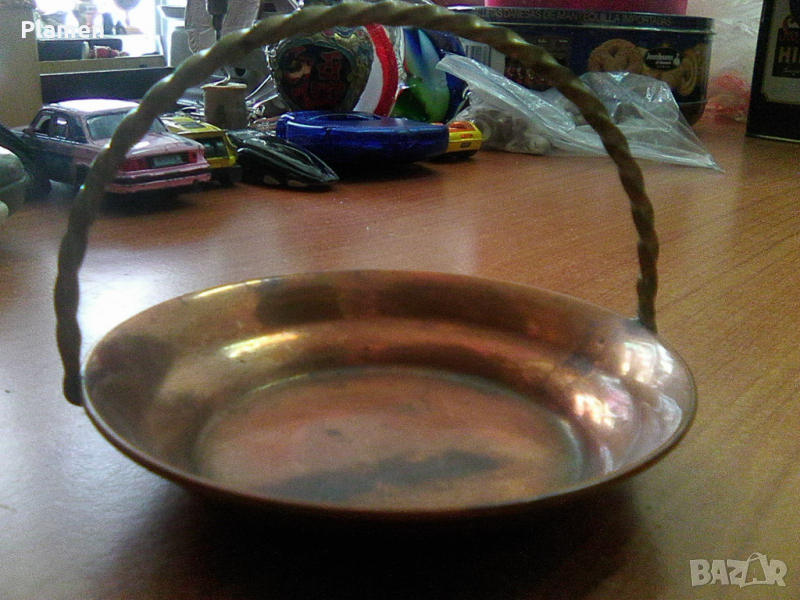 Стара медна кошничка бонбониера, снимка 1