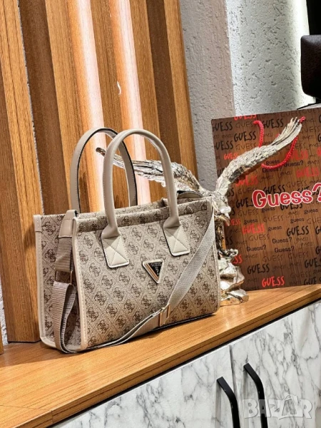 чанти guess , снимка 1