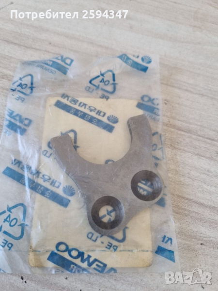 DAEWOO TICO 0.8CC СКОБА РАЗПРЕДЕЛИТЕЛЕН ВАЛ GM, снимка 1