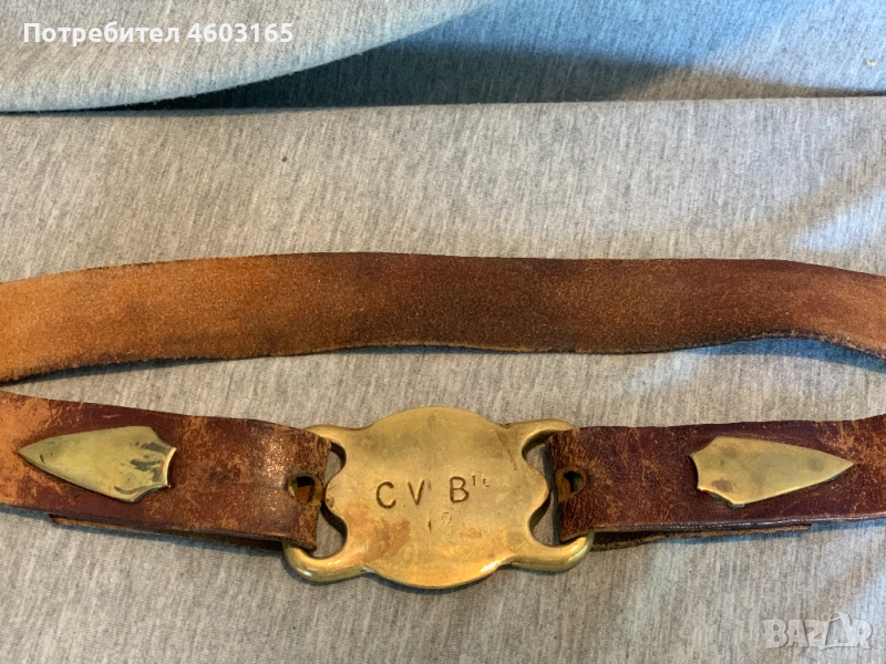 стар кожен колан с месингива катарама и декорации, снимка 1