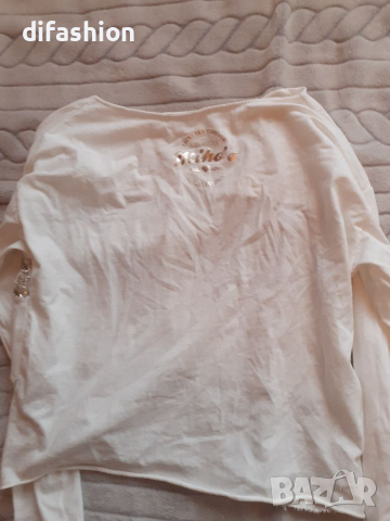 Бяла блуза с пайети, снимка 3 - Блузи с дълъг ръкав и пуловери - 36195338