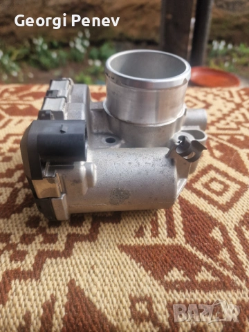 Дросел клапа за Форд фиеста 2010, снимка 3 - Автомобили и джипове - 53269333