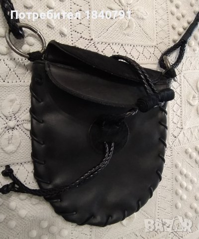 Малка черна кожена чанта кросбоди - Antonello Serio , снимка 7 - Чанти - 40913657