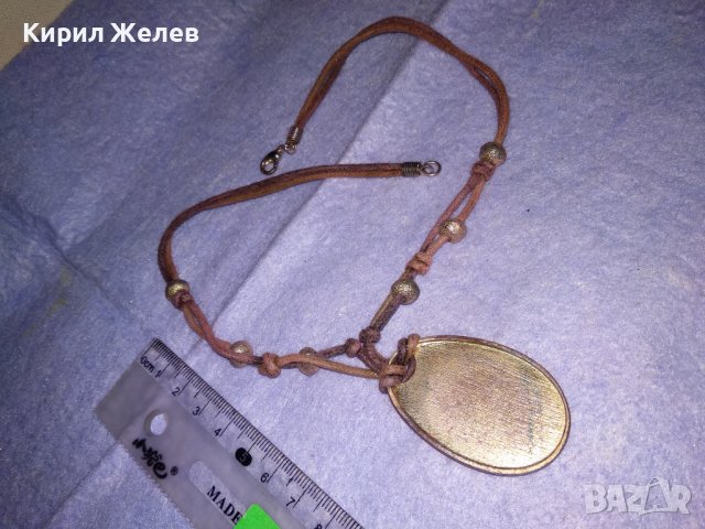 СТАР ВИНТИДЖ АРТ ДЕКО СТИЛ МЕДАЛЬОН ГОЛЯМ БЛЕСТЯЩО ФАСЕТИРАН ПЛАНИНСКИ КРИСТАЛ КОЛИЕ ПОЗЛАТА 34770, снимка 2 - Колиета, медальони, синджири - 39144489