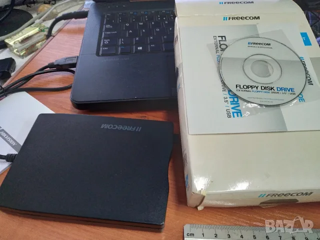 USB Floppy Disk drive, снимка 2 - Кабели и адаптери - 55829630