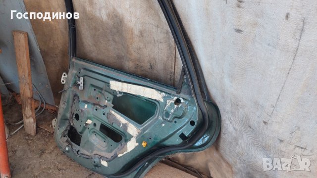 Врати за Volvo V40, S40, снимка 13 - Части - 42038168