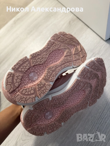 Under Armour маратонки розови , снимка 4 - Маратонки - 56233022