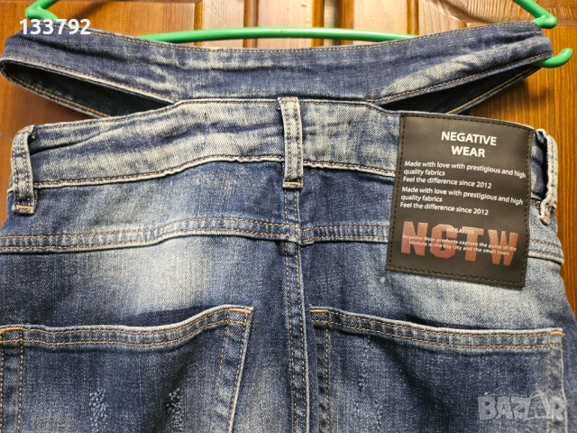 Негатив, снимка 3 - Дънки - 53481025