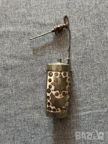 Старо шишенце за парфюм, снимка 1 - Антикварни и старинни предмети - 41116279