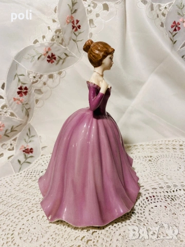 порцеланова статуетка , снимка 3 - Статуетки - 53049274