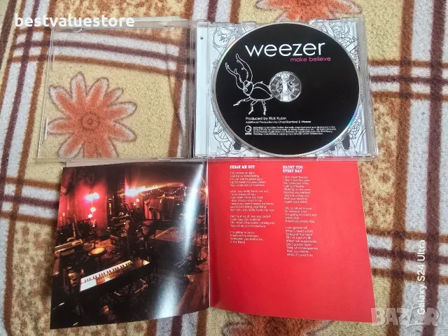 Weezer Make Believe CD Компакт Диск , снимка 6 - CD дискове - 48355735