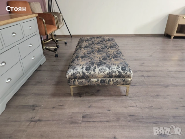 Голяма табуретка от плат, снимка 2 - Дивани и мека мебел - 53760131