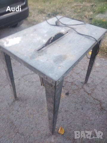 Голям немски стационарен циркуляр с режещ диск Ф 270мм  Electra Beckum  Монофазен 220V, снимка 10 - Циркуляри - 45709057