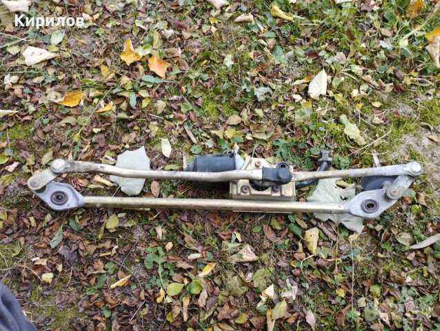 Механизъм с моторче  на чистачките за SAAB 9-3 Хечбек 2.2 TiD 115 K.C., снимка 2 - Части - 42676922