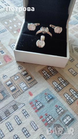 Сребърен комплект с цирконий