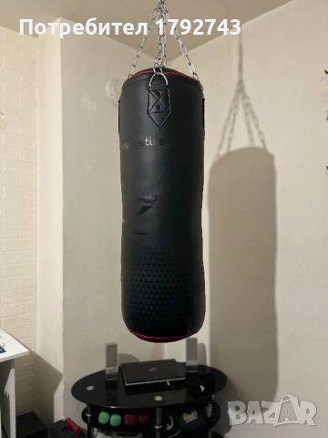 Продавам боксова круша / боксов чувал