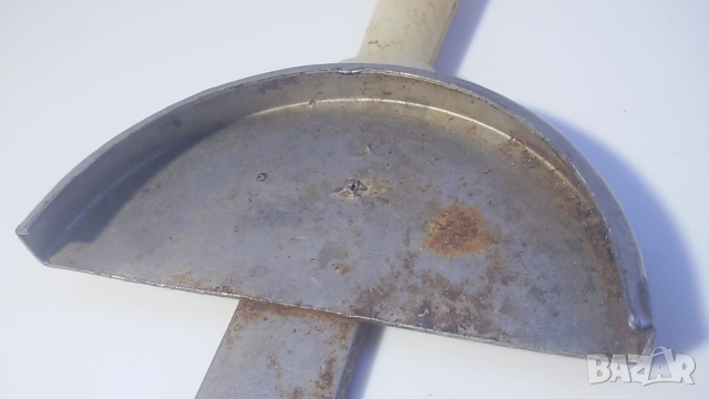 Ретро отварачка за буркани с жълтеникава пластмасова дръжка, снимка 3 - Антикварни и старинни предмети - 51708976