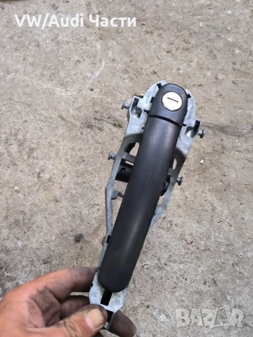 Дръжка шофьорска врата за Голф 5 Пасат Джета VW Golf 5 Passat Touran Jetta Caddy , снимка 2 - Части - 50627899