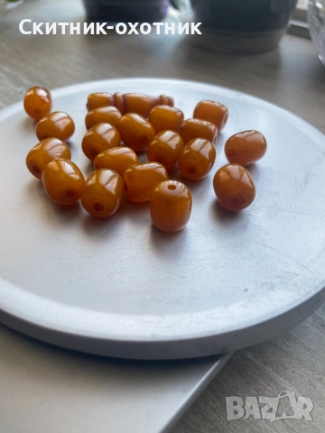 Кехлибар, снимка 3 - Колиета, медальони, синджири - 52599812