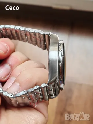 Часовник Breitling Avenger quartz Chronograph , снимка 10 - Мъжки - 47942423