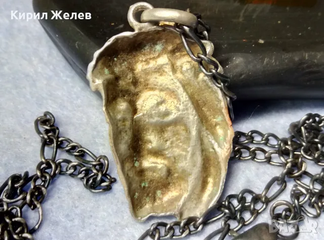 БАРЕЛЕФЕН СРЕБЪРЕН МЕДАЛЬОН с ЛИКА на ИИСУС ХРИСТОС с СРЕБЪРНА ВЕРИЖКА ОКСИДИРАНО СРЕБРО 925 - 40587, снимка 2 - Антикварни и старинни предмети - 49328580