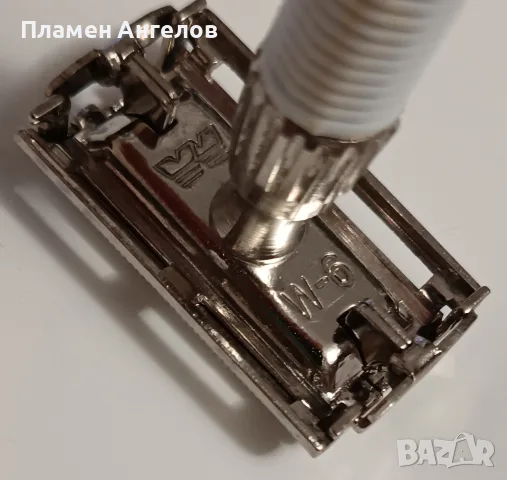 Винтидж класическа самобръсначка "Gillette Slim Twist" 1976г.Рядка,Колекционерска. , снимка 4 - Други ценни предмети - 55756075