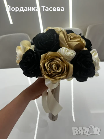 Уникални букети от сатенени рози за вашия специален повод , снимка 13 - Други - 50980991