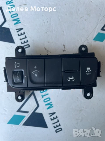 Бутони за светлини, следене на ленти и тракшъни 93710-J9030 от Hyundai Kona 1.6 CRDi e-VGT AWD