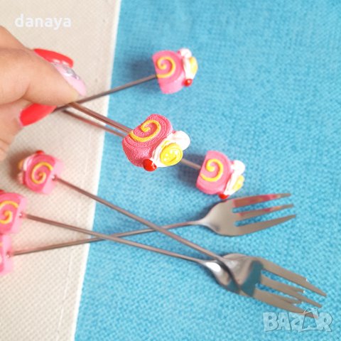 1625 Парти десертни вилички с декорация поничка кексче, 6 броя в комплект, снимка 2 - Прибори за хранене, готвене и сервиране - 29748884