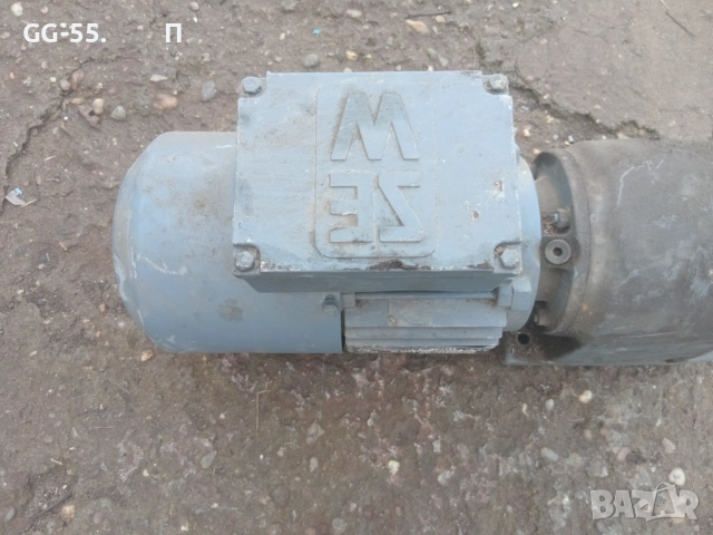 Редукторен ел мотор, снимка 9 - Електродвигатели - 52636034