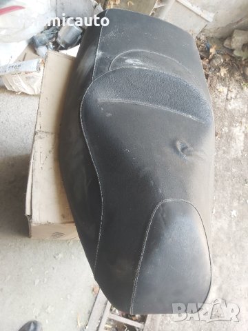 Седалка за Piaggio MP3 250-400, снимка 2 - Части - 41868037