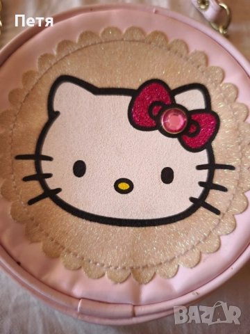 чантичка на Hello kitty , снимка 2 - Чанти - 51711985