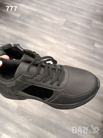 обувки , снимка 2 - Дамски ежедневни обувки - 44635942