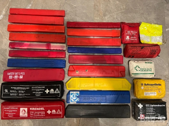 АВТО аптечки и триъгълници - AUDI , BMW , HONDA , RENAULT , SAAB