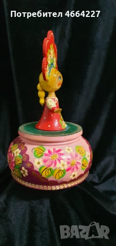 Ръчно рисувана дървена музикална кутия с руска кукла, снимка 2 - Антикварни и старинни предмети - 52855070