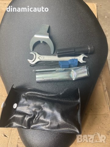 Седалка с кош и инструменти за Honda Sh 125 i 2020г., снимка 9 - Части - 42093871