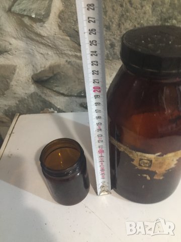 стари буркани от лекарства-?, снимка 2 - Антикварни и старинни предмети - 40978772